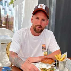 شطيرة برغر مستوحاة من نجم باريس سان جرمان