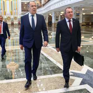 لافروف ونظيره البيلاروسي تحدثا عن ستار حديدي جديد مع أوروبا