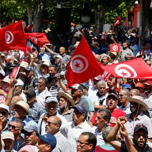 مشروع الدستور الجديد في تونس سبب جدلا بين مؤيد ومعارض