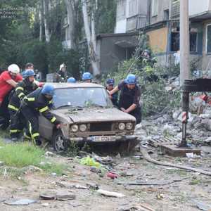 من آثار قصف روسي سابق على ميكولايف