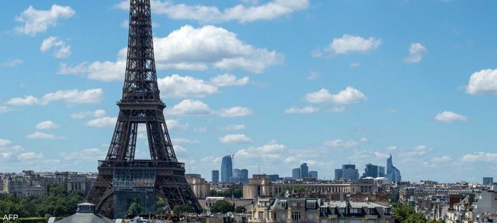 برج إيفل من أبرز المزارات السياحية في العالم