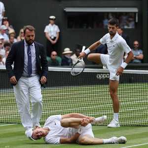 أشاد المتابعون بالروح الرياضية العالية التي أظهرها جوكوفيتش