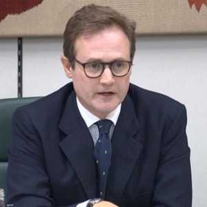 توم توغندات كان دائم الانتقاد لجونسون