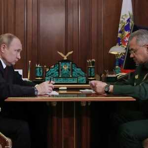 وزير الدفاع الروسي سيرغي شويغو والرئيس بوتن