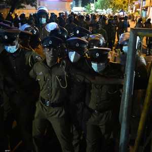 قوات مكافحة الشغب تنتشر في العاصمة السريلانكية كولومبو