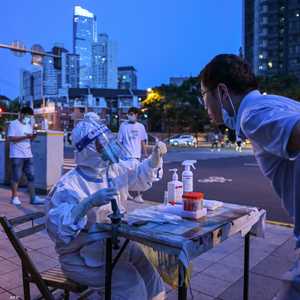 فحص كورونا في شنغهاي