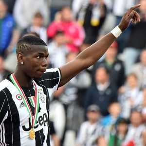 بول بوغبا سيرتدي قميص يوفي من جديد