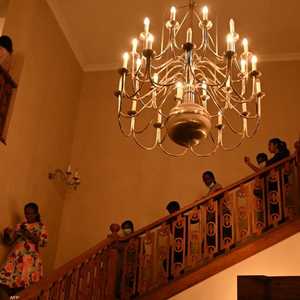 المتظاهرون في مقر الرئاسة بالعاصمة السريلانكية كولومبو