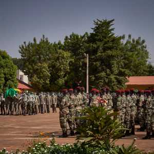 العسكريون الإيفواريون وصلوا مالي الأحد