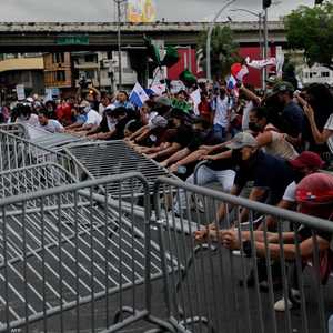 الآلاف يحتجون في بنما رغم خفض أسعار الوقود والسلع الغذائية