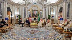 جانب من لقاء الملك سلمان مع الرئيس بايدن في جدة.