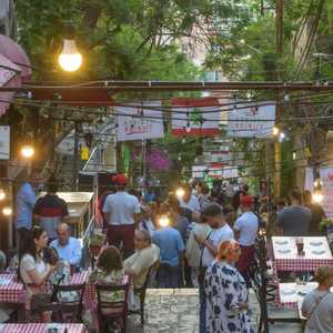 انتعاش السياحة يخفف أزمة الاقتصاد في لبنان