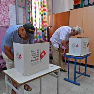 لجان الاقتراع فتحت أبوابها الإثنين