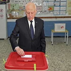 قيس سعيد يصوت في انتخابات الدستور الجديد