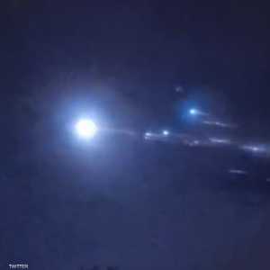 لحظة عبور الصاروخ الصيني فوق ماليزيا