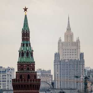 أرشيفية.. مبنى الكرملين والخارجية الروسية في موسكو