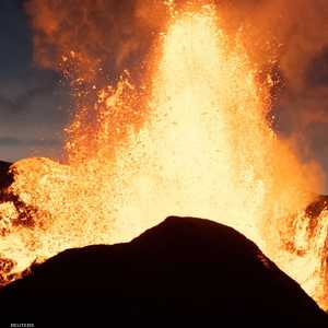 لحظة ثوران البركان الآيسلندي