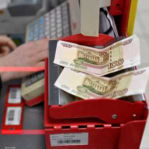 التضخم الروسي - أوراق نقدية روسية من فئة 100 روبل