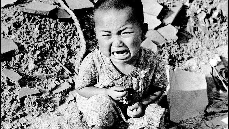 محت القنبلة هيروشيما التي يقدر عدد سكانها بـ350 ألف نسمة