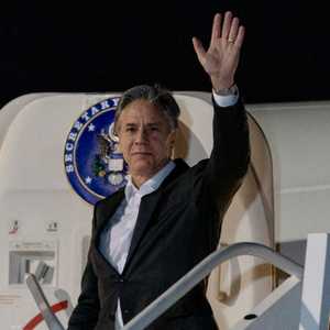 طائرة بلينكن تهبط في جوهانبسرغ