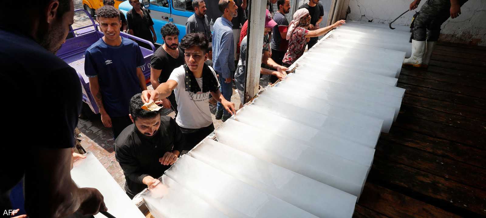 ألواح الثلج تلقى رواجا في العراق. أرشيفية