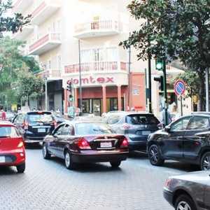 سوق السيارات مهدد في لبنان