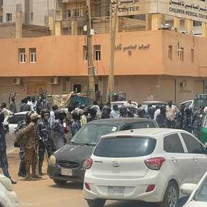 هجوم إخواني على نقابة المحامين بالخرطوم