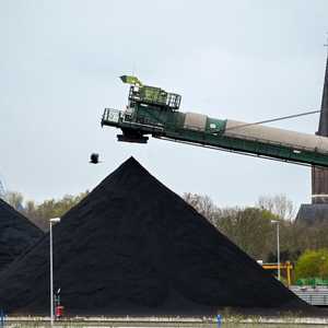 الصين تعزز وارداتها من مصادر الطاقة الروسية بـ15 مليار دولار