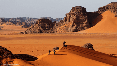 الجزائر.. انتعاش السياحة العلاجية في رمال الصحراء