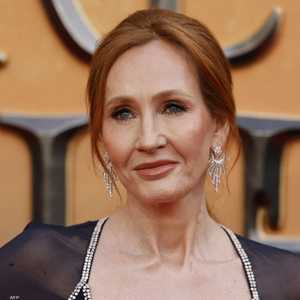 مؤلفة "هاري بوتر"، جي كي رولينغ