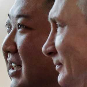 أرشيفية للقاء سابق جمع بوتن وكيم في 2019