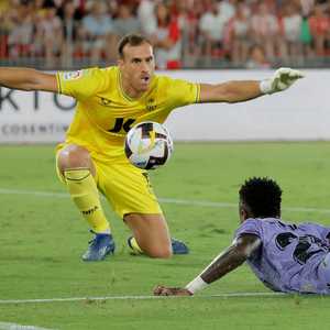 ألميريا حرج بطل أوروبا وقدم أداء بطوليا خلال المباراة