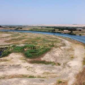 نهر الفرات يتراجع بفعل التغير المناخي.