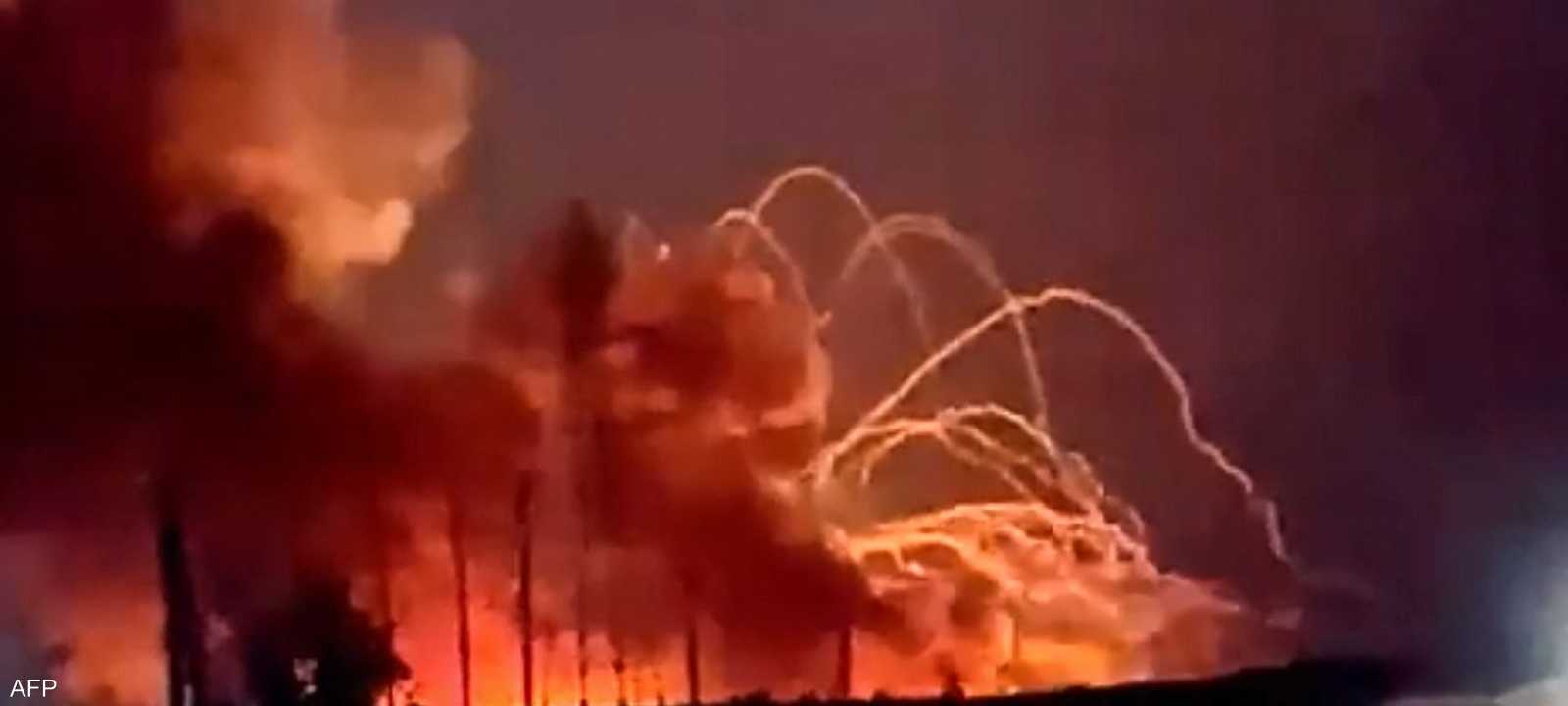 الحريق أجبر سكان قريتين على الرحيل