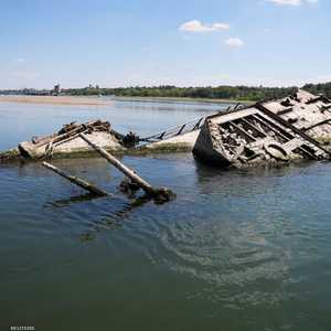 السفن المتهالكة تعيق حركة الملاحة البحرية