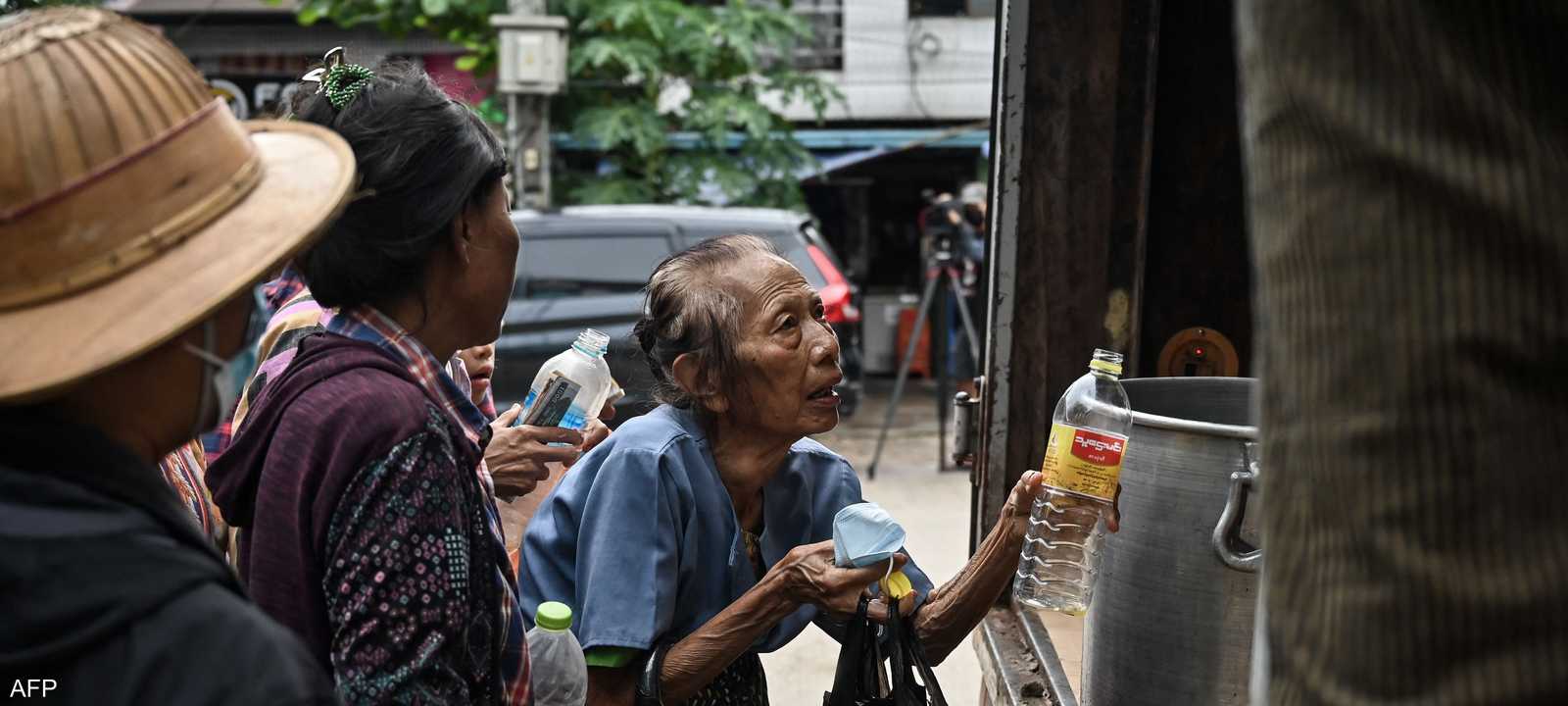 الأسعار ترتفع في ميانمار وكثيرون يعجزون عن شراء الطعام