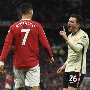 رونالدو على الدكة أمام ليفربول