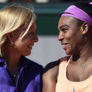 لقطة أرشيفية تجمع سيرينا ومارتينا في فرنسا المفتوحة 2015