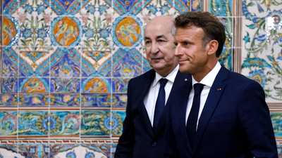 الرئيس الفرنسي إيمانويل ماكرون والرئيس الجزائري عبد المجيد ت