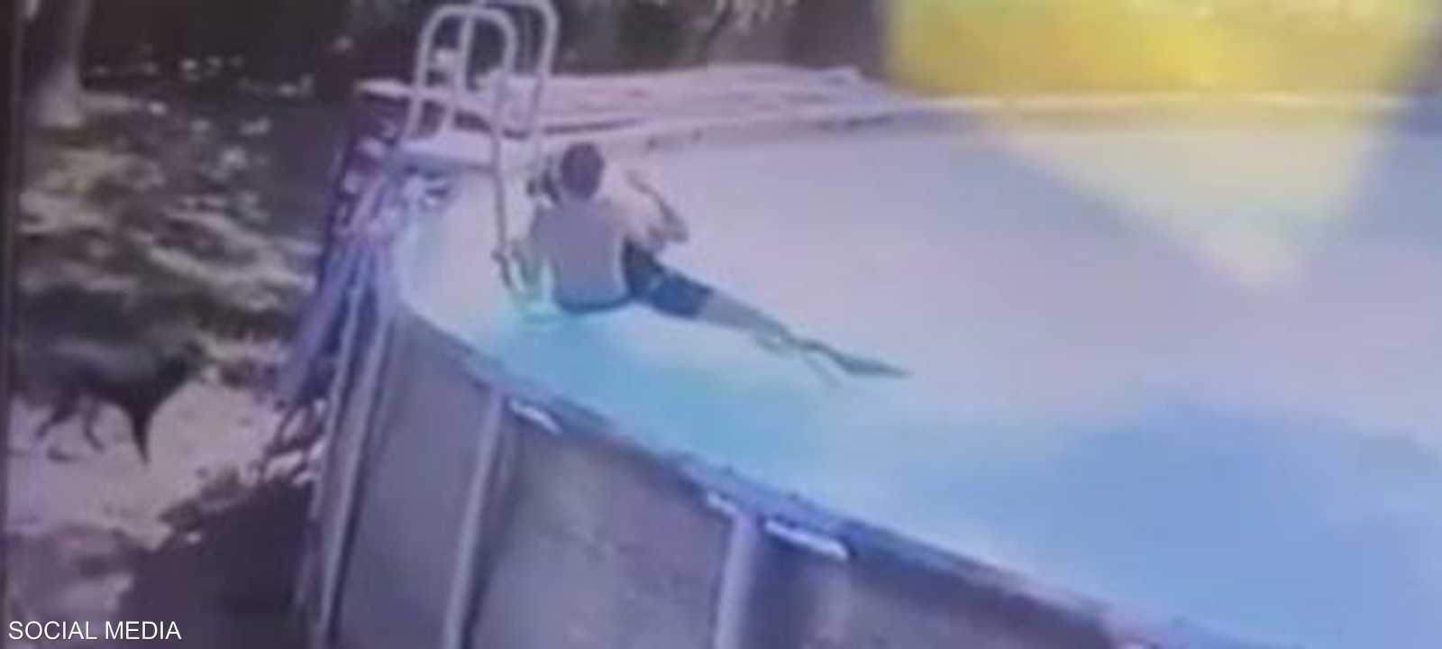 الفيديو صورته كاميرا مراقبة