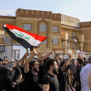 اعتزال الصدر للسياسة أجج الاحتجاجات في الشارع العراقي