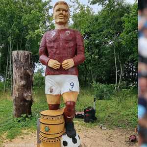 تمثال هالاند تعرض لانتقادات بسبب شكله القبيح