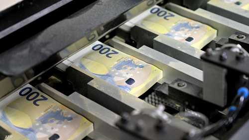 عملة اليورو أثناء إجراء الطباعة في البنك المركزي الإيطالي