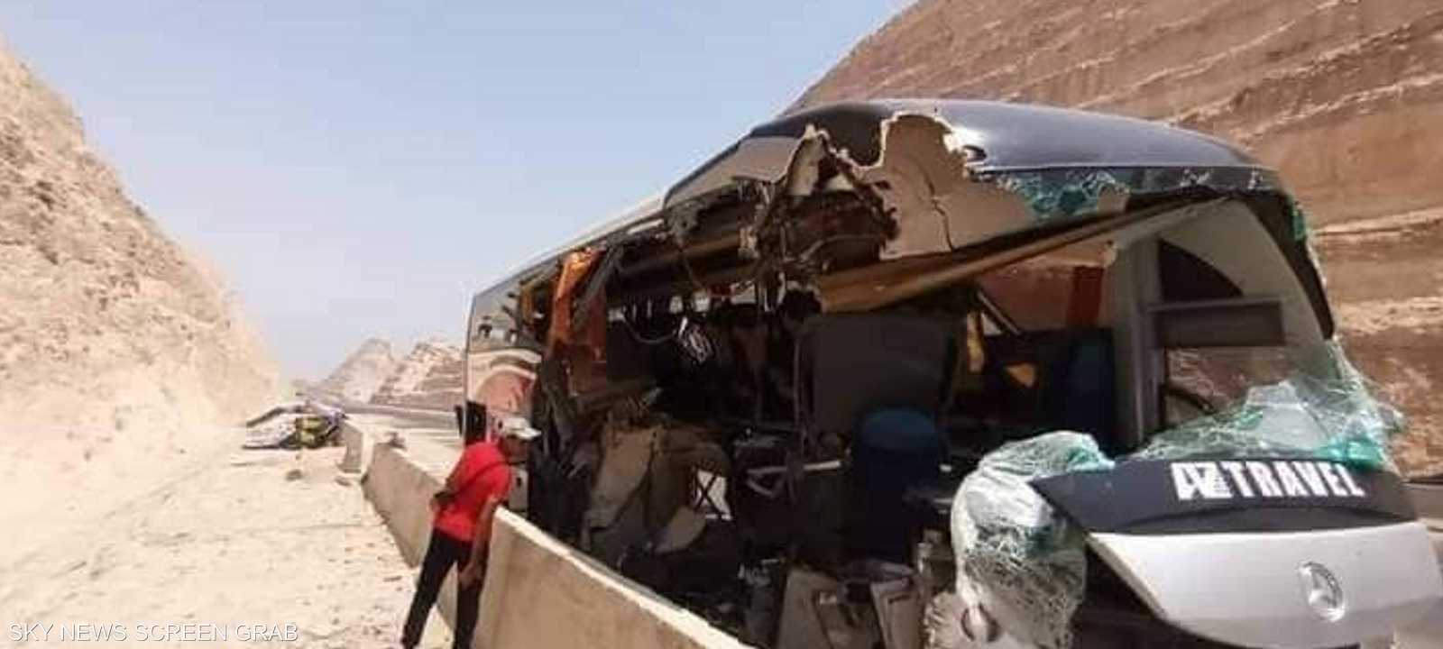 الحافلة المتضررة في حادث طريق الجلال الجديد