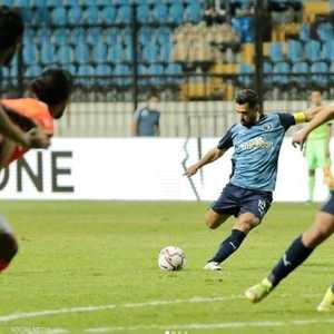 عبد الله السعيد (وسط) يلعب في صفوف بيراميدز