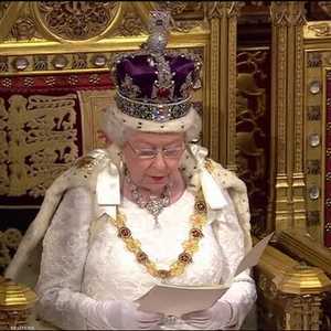 الملكة إليزابيث