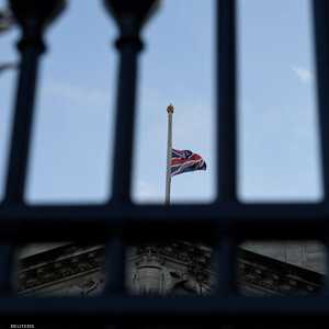 تنكيس الأعلام حدادا على وفاة الملكة إليزابيث