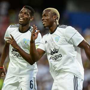 بول وماتياس في لقطة من مباراة ودية جمعتهما في 2017