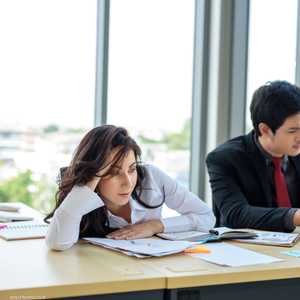 الاستراحة القصيرة في العمل.. مفيدة أو مضرة؟