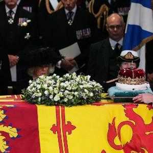 نعش الملكة إليزابيث